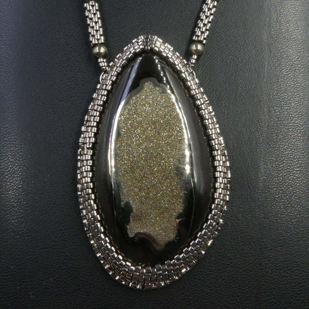 Collier avec ammonite pyritisée